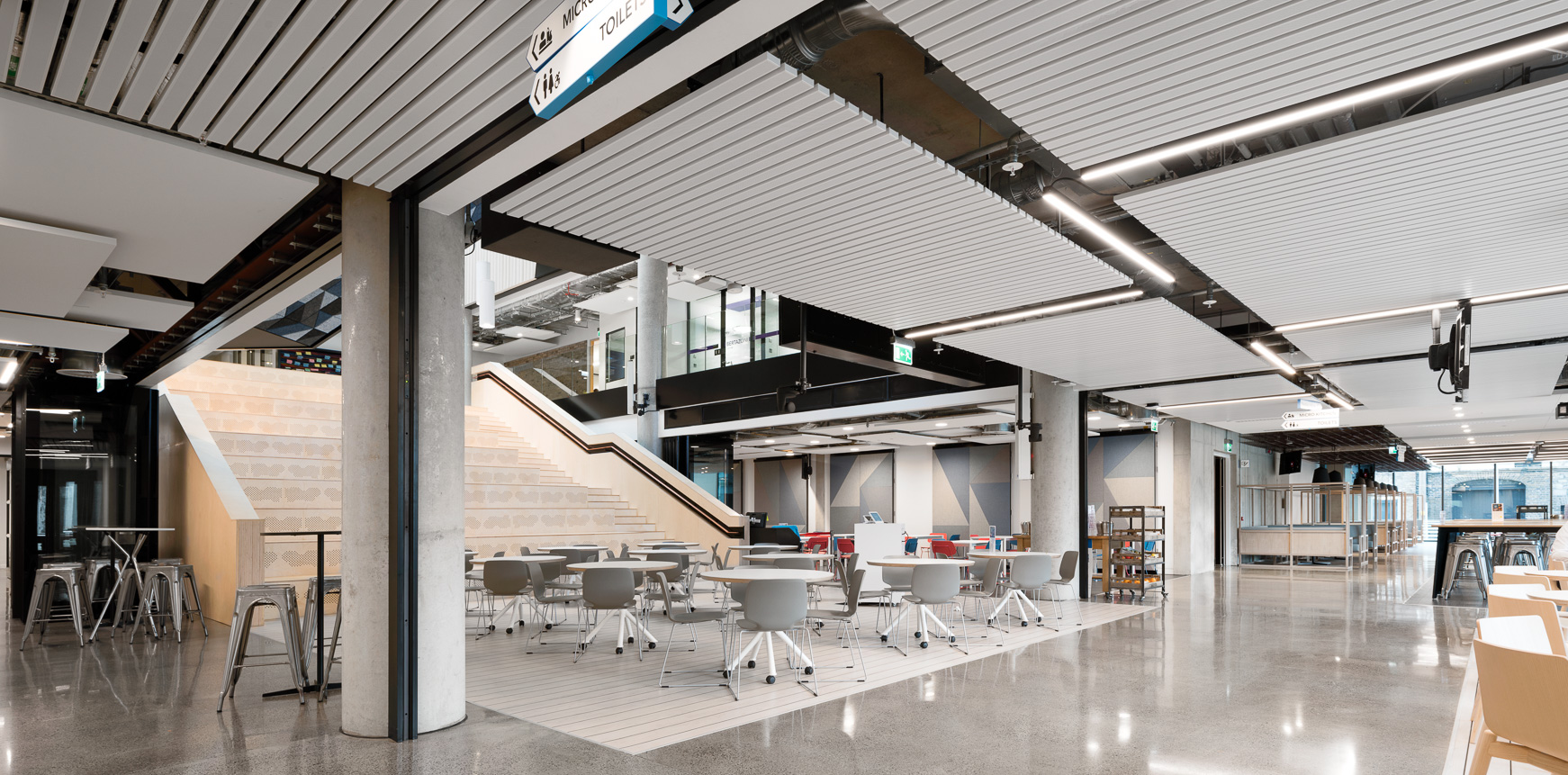 Bespoke movable walls at LinkedIn HQ
