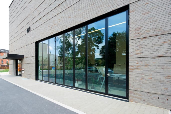 Jansen-Janisol-steel-folding-wall-on-building-exterior