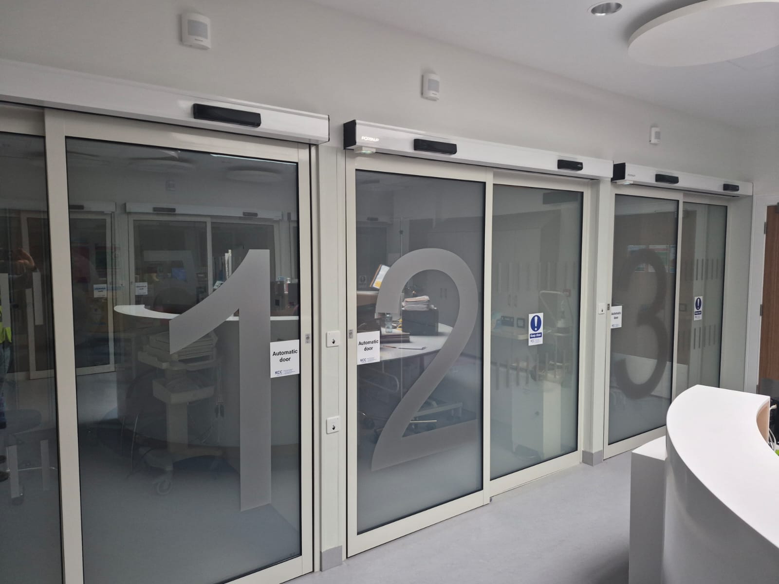 Portalp Sliding Screens with Switchable Glass at University Hospital Limerick