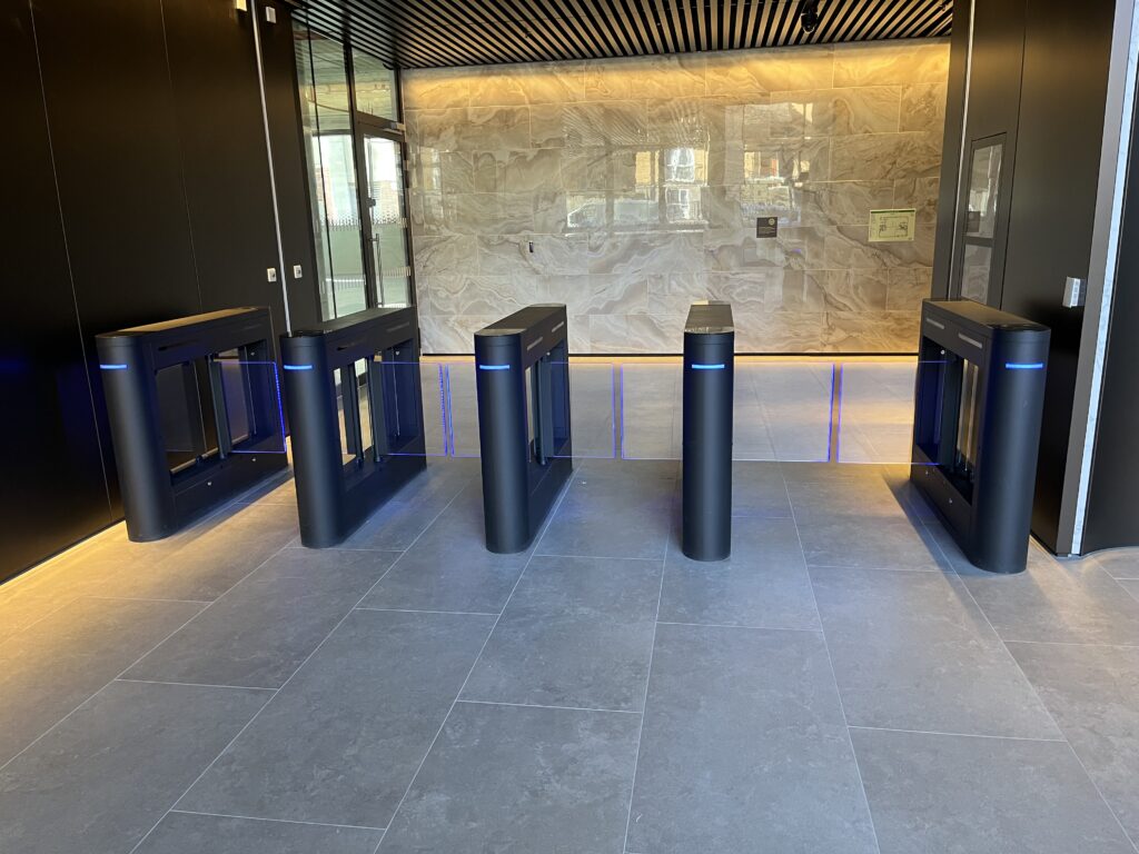 157–164 Townsend Street Reception speedlane security systems by KCC Group